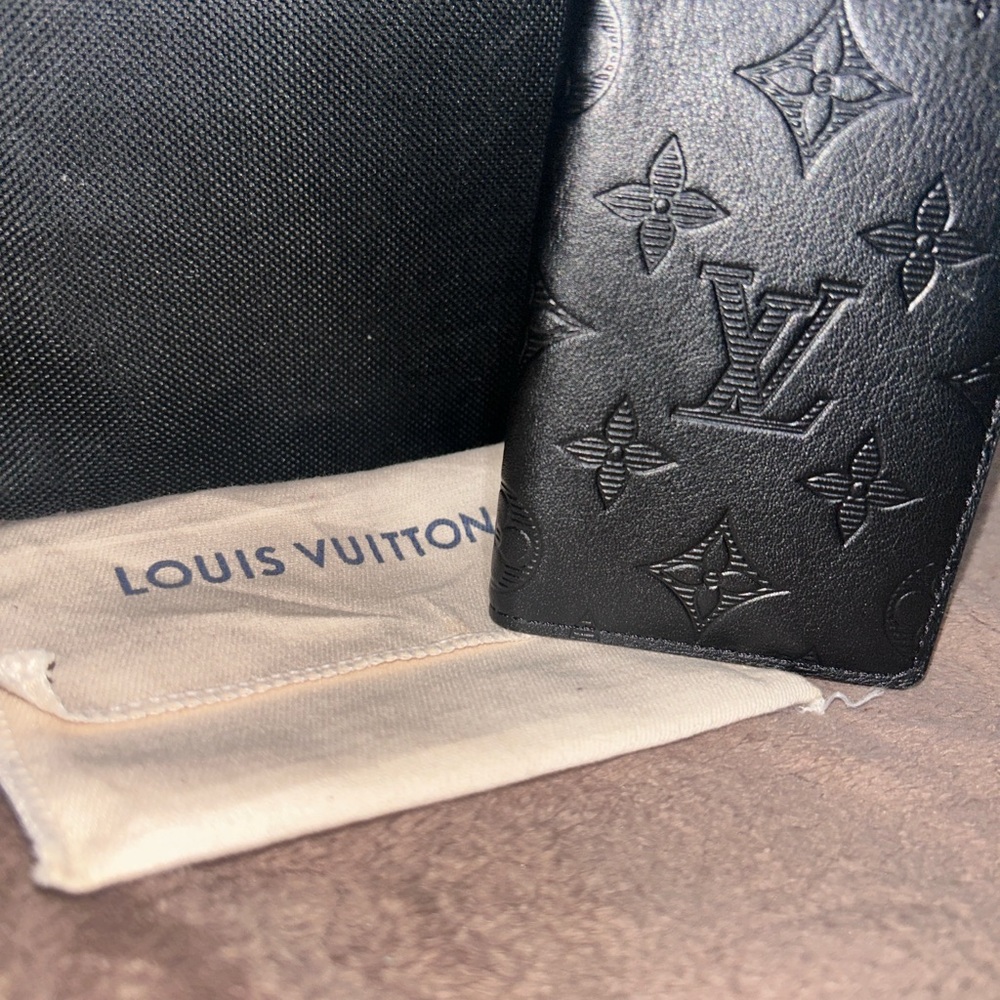 Louis Vuitton Black Wallet - Picture 3 of 4